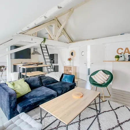 Apartment 3 Bedroom Lovely In